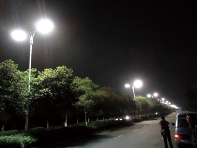 浙江地區200W的UST燈代替400W的高壓鈉燈效果